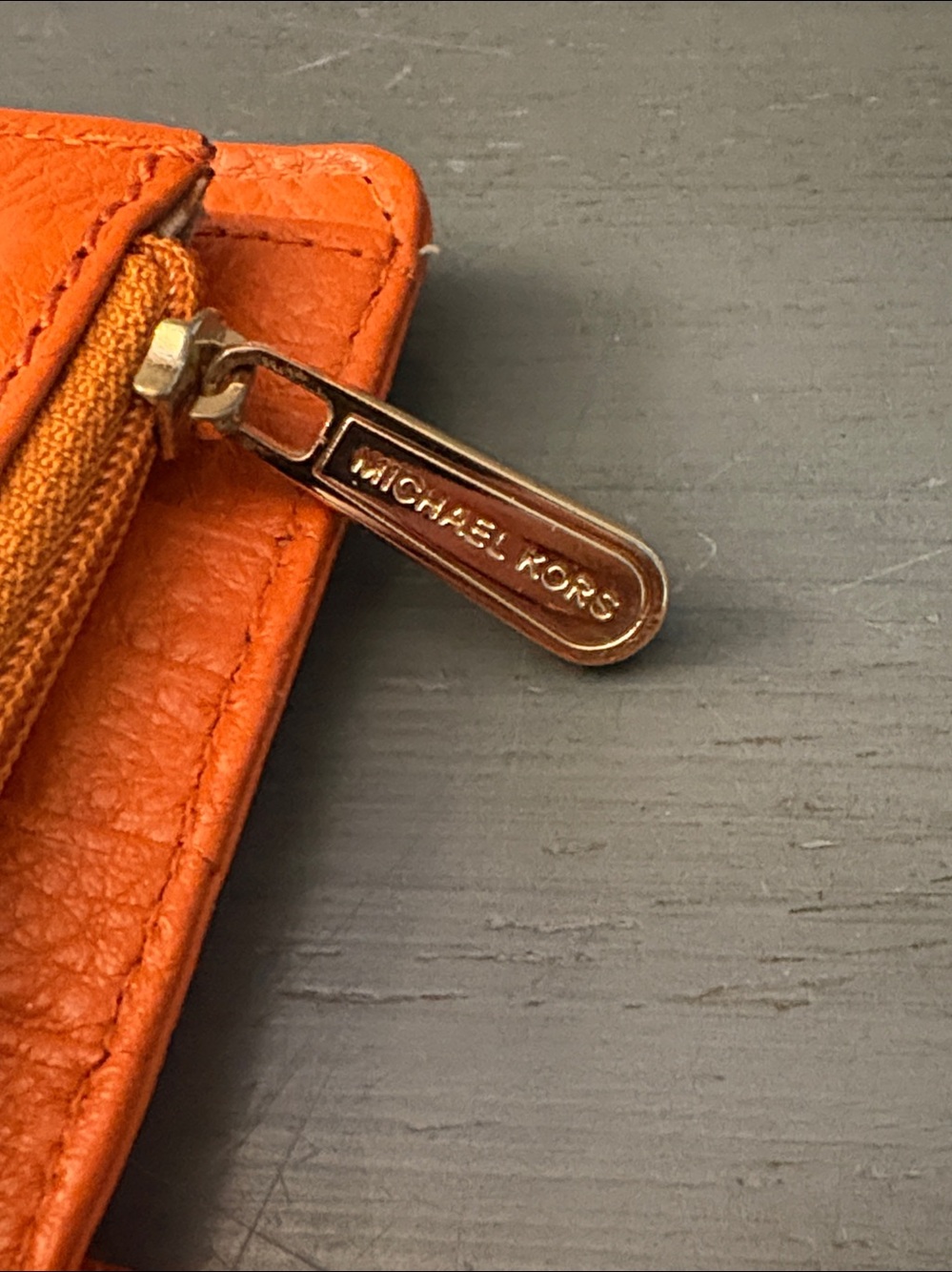 Michael Kors Charlton Orange Leather Wallet Gold Buckle Push-Lock Latch EUC - Picture 10 of 14